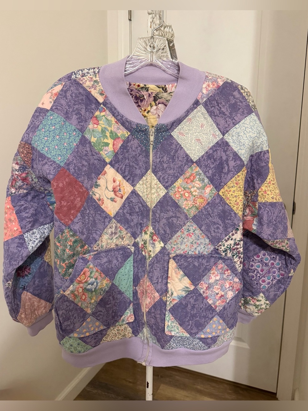 Vintage Quilted Patchwork Bomber Jacket Women’s L Purple Floral Cottagecore